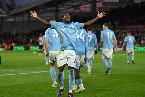 更是湖人整 更是湖人整