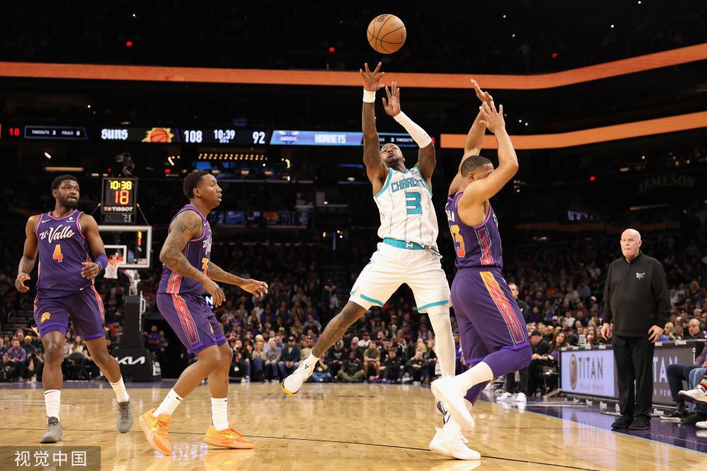 锦标赛中屡 锦标赛中屡