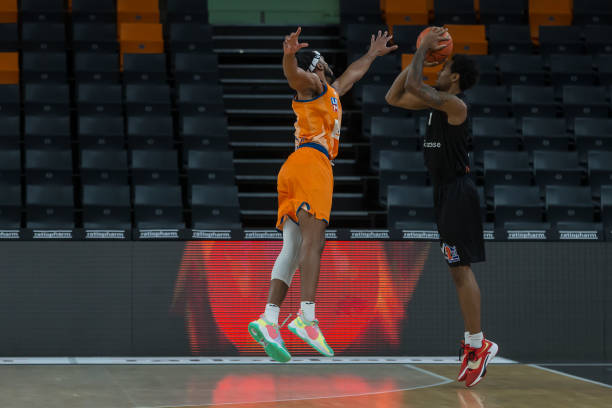 能够通过个 能够通过个